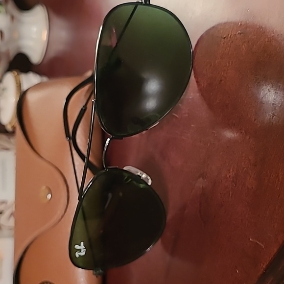 Ray-Ban Aviator Sunglasses - Picture 3 of 5